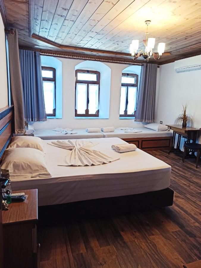 Boutique Hotel Praga Gjirokastra Zewnętrze zdjęcie