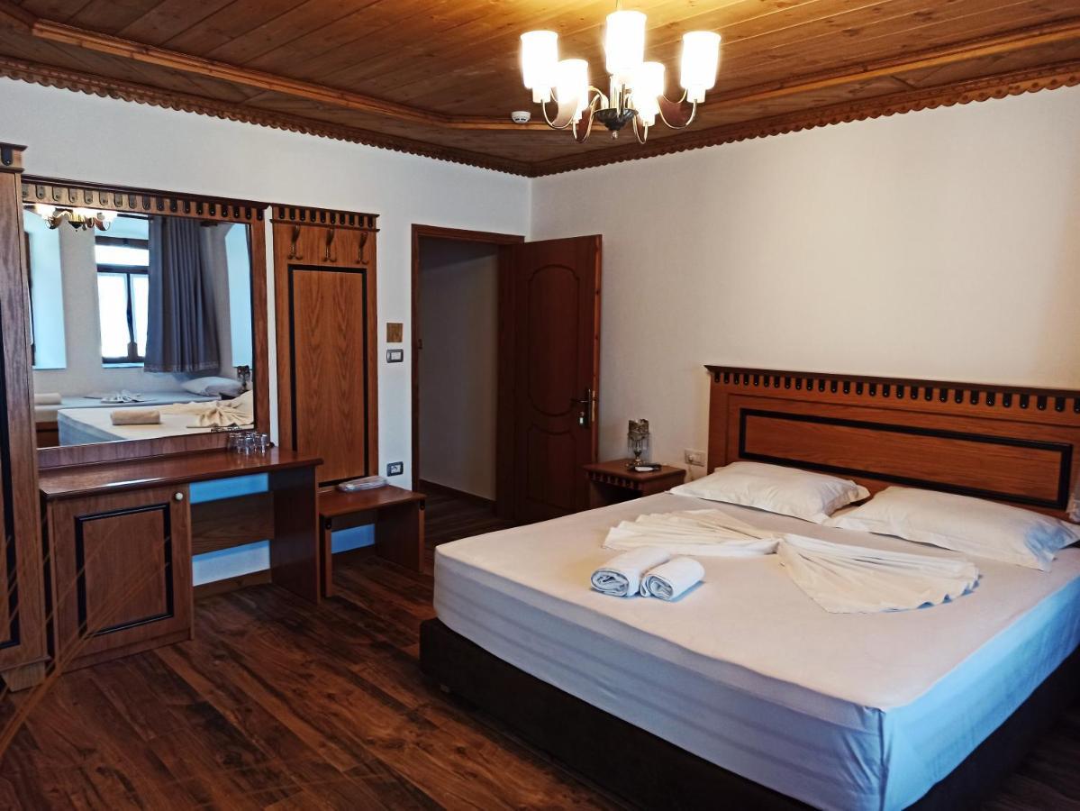 Boutique Hotel Praga Gjirokastra Zewnętrze zdjęcie