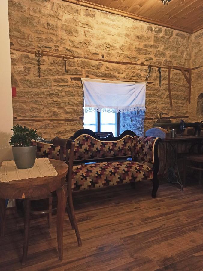 Boutique Hotel Praga Gjirokastra Zewnętrze zdjęcie