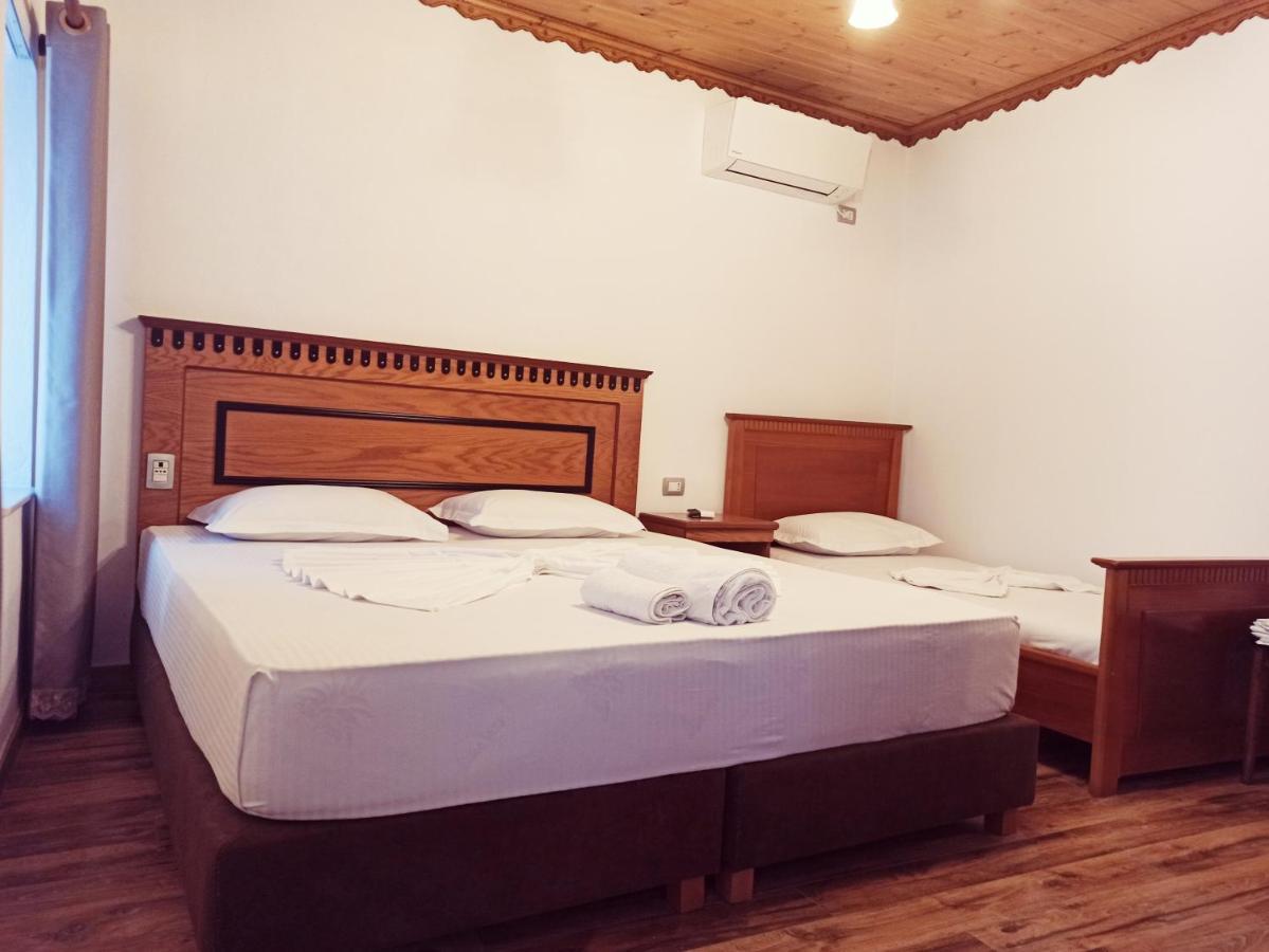Boutique Hotel Praga Gjirokastra Zewnętrze zdjęcie