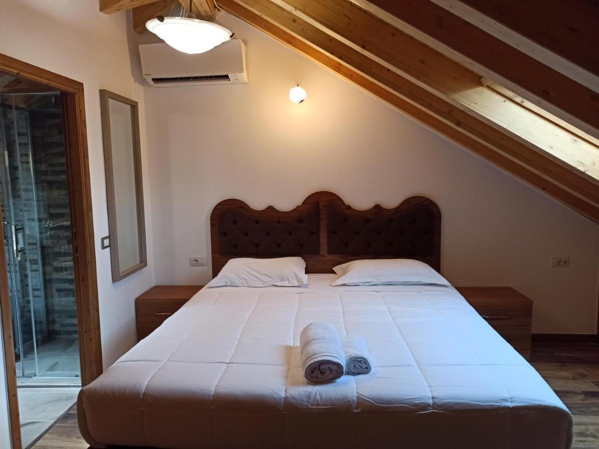Boutique Hotel Praga Gjirokastra Zewnętrze zdjęcie