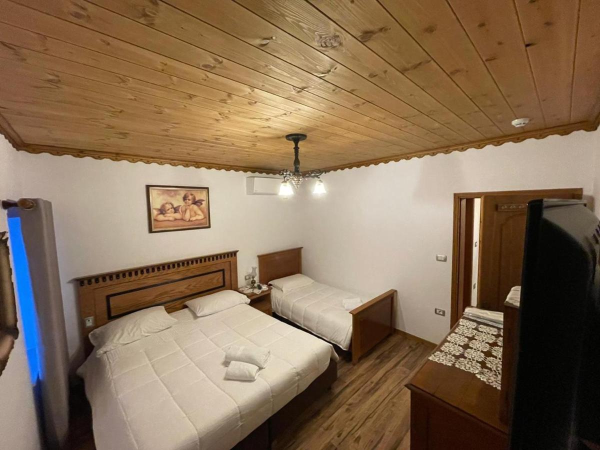 Boutique Hotel Praga Gjirokastra Pokój zdjęcie