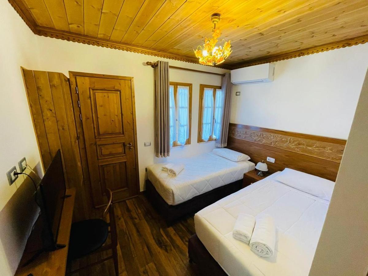 Boutique Hotel Praga Gjirokastra Zewnętrze zdjęcie