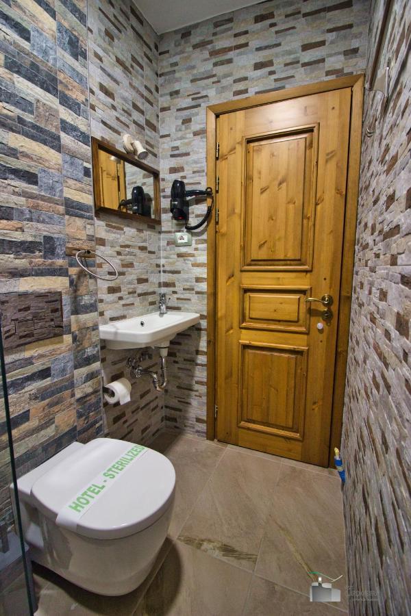 Boutique Hotel Praga Gjirokastra Zewnętrze zdjęcie